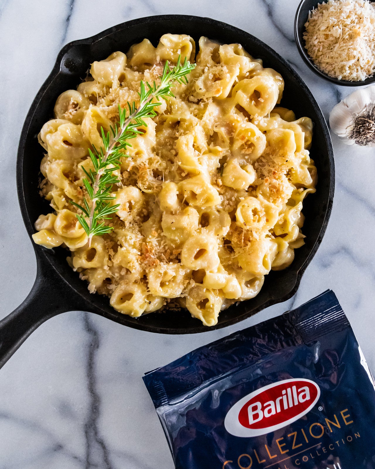 tortellini mac and cheese with roasted garlic and rosemary